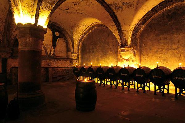 weingewoelbe_im_kloster_eberbach_reference