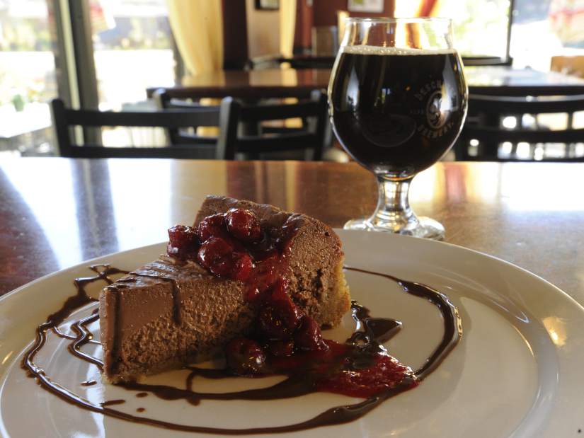 dt.common.streams.StreamServer